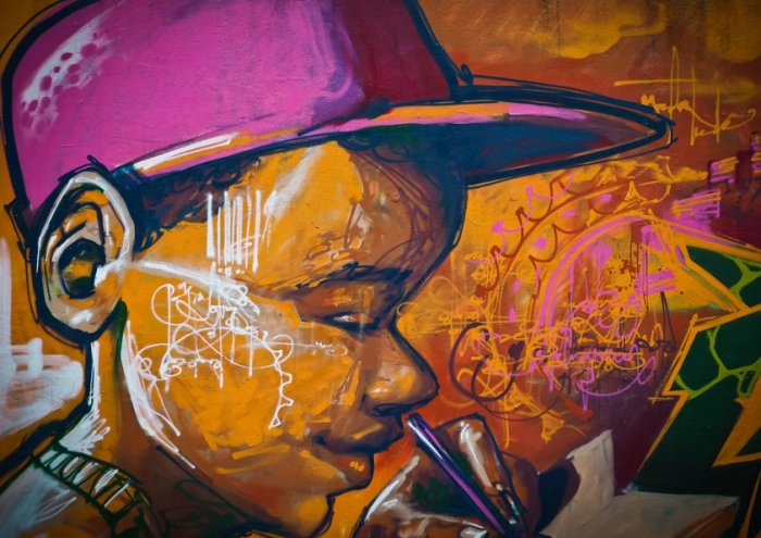 Wall Painting Graffiti Sprayer Art Hauswand